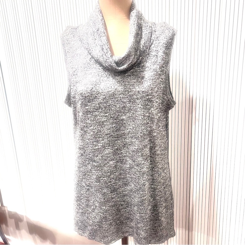 Vince Camuto Metallic Knit Sleeveless Cowl Neck Top EUC